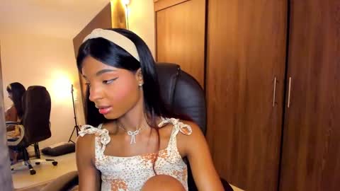 Snapshot of alika_houston chatting on September 18, 5:17 am IG Alik nasso online show from September 18, 5:17 am