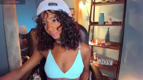 Snapshot of alika_houston chatting on December 28, 2:11 am IG Alik nasso online show from December 28, 2:11 am