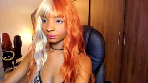 Snapshot of alika_houston chatting on September 22, 3:05 am IG Alik nasso online show from September 22, 3:05 am