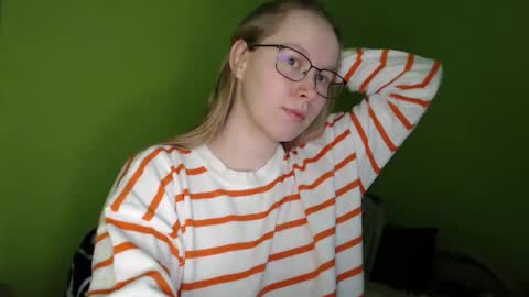 alinasei online show from March 2, 6:58 am