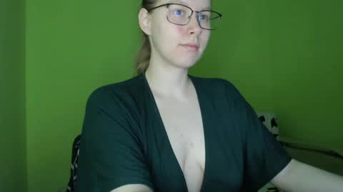 alinasei online show from March 18, 12:21 pm