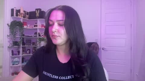 alinasnoww online show from January 18, 2:30 am