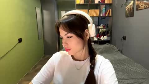 Alice online show from October 17, 10:18 am