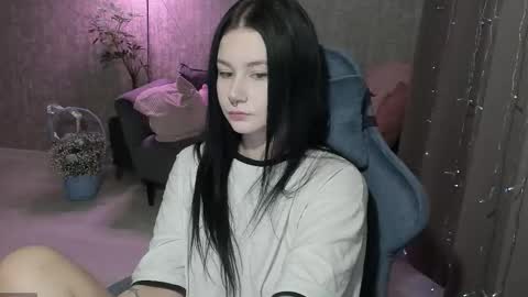 Aline Greeeen online show from October 8, 8:40 am