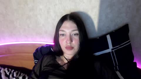 alisaadoll online show from May 6, 1:48 pm