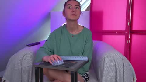 Alisa online show from May 7, 7:01 am