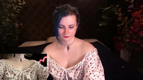 alisagrace online show from May 13, 1:06 pm
