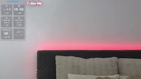 Snapshot of alisawilson_ chatting on January 28, 5:22 am Alisa online show from January 28, 5:22 am