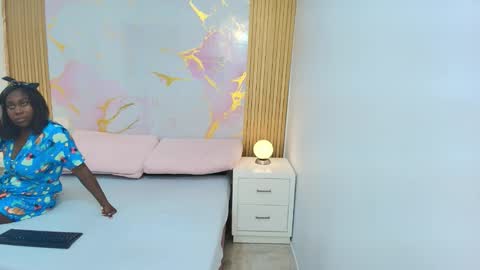 Alisha online show from November 14, 11:54 am