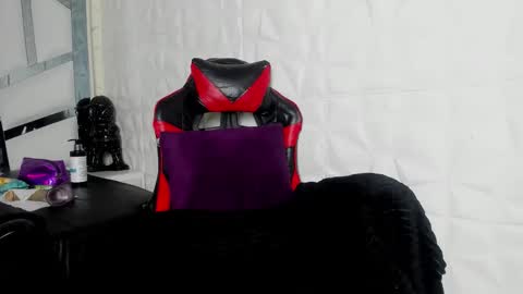 alishaevans_rs online show from March 26, 5:58 pm