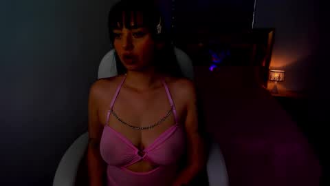 Alice online show from March 9, 8:10 pm