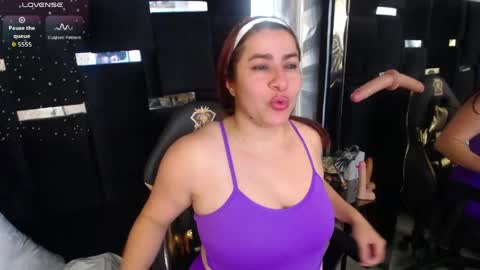 alison_marr online show from May 16, 7:35 pm