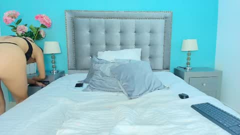 alison_palmer_ online show from May 21, 4:27 pm
