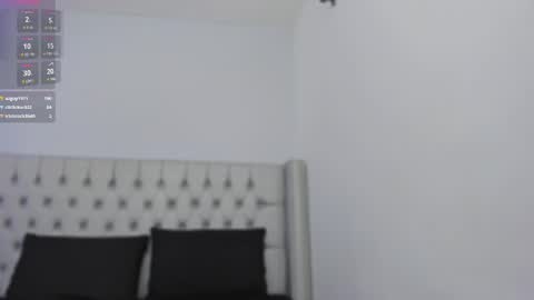 alison_vegaa_ online show from March 27, 8:26 am