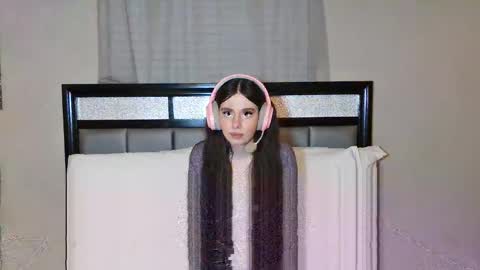 Alison Fields online show from April 8, 3:41 am