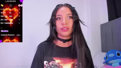alissarose_1 online show from July 9, 1:52 am