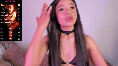 alissarose_1 online show from March 27, 11:38 pm