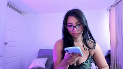 Snapshot of alissia_viera chatting on January 24, 12:41 pm iraide online show from January 24, 12:41 pm