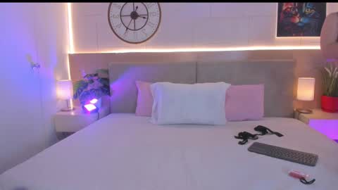 alison online show from November 19, 1:55 pm