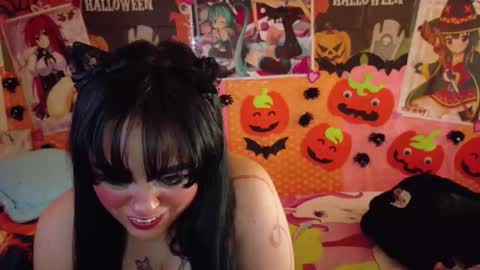 alize online show from October 25, 8:11 am