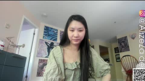 Alize Zaide online show from May 21, 7:45 pm