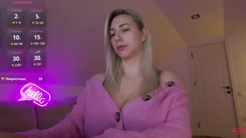 A day u didnt smile is a lost day online show from April 9, 8:09 am