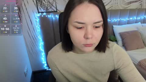 Snapshot of alli_zi chatting on February 9, 2:49 am Blair online show from February 9, 2:49 am