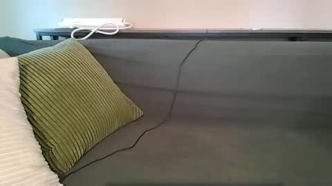 alliebearx online show from May 8, 1:42 am