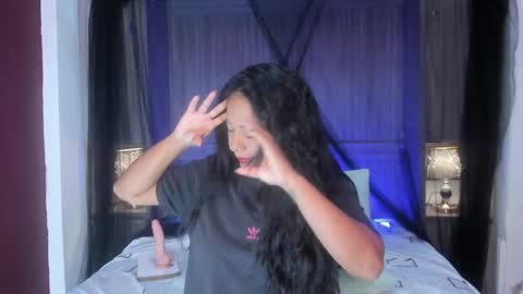 ALISON   online show from May 23, 8:07 pm