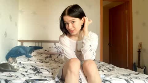 Viola online show from May 21, 11:30 am