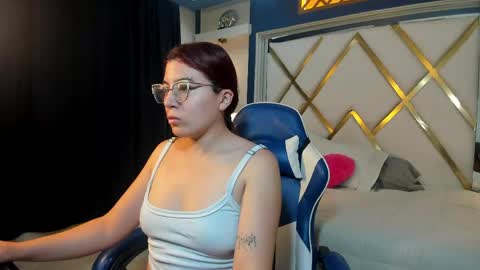 ALLISON online show from May 24, 2:32 am