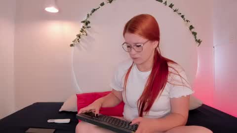 Alli  online show from March 14, 11:00 am