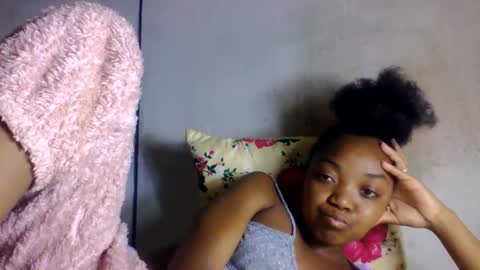 allizida01 online show from May 26, 3:33 pm