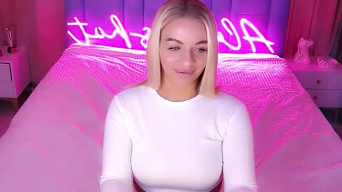 AlwaysHot online show from November 21, 3:08 am