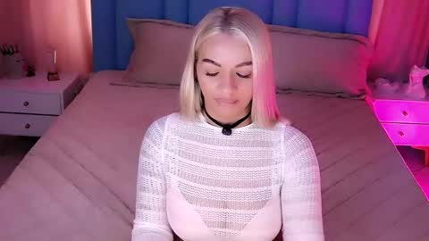 AlwaysHot online show from May 5, 2:25 am