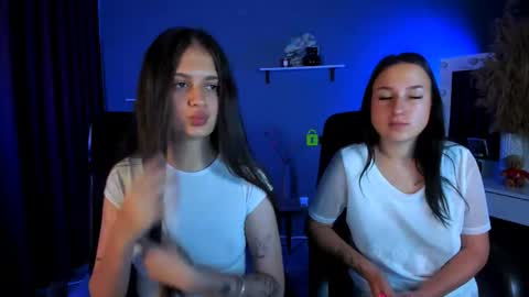 Snapshot of alma_black chatting on September 12, 12:45 pm alma_black online show from September 12, 12:45 pm