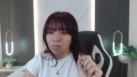 ALMA FENIX  online show from January 10, 12:15 pm