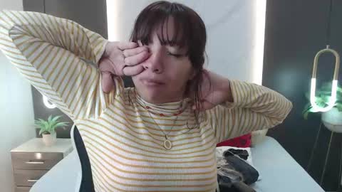 ALMA FENIX  online show from December 30, 12:20 pm