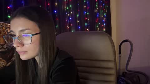 Sofia online show from February 8, 9:18 pm