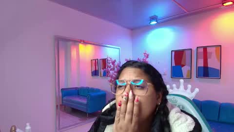 Alondra  online show from November 18, 3:29 am