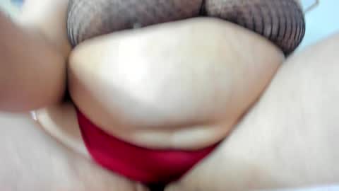 Snapshot of alondra_zaens chatting on December 5, 3:39 pm Alondra online show from December 5, 3:39 pm