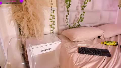 ALONDRA CUTE online show from July 7, 7:23 am