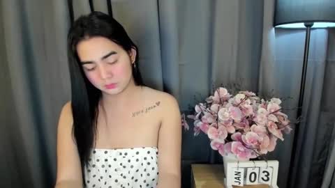 alovelydollnica online show from January 3, 12:52 pm