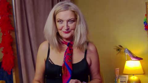 Alura Jenson online show from November 29, 8:57 pm