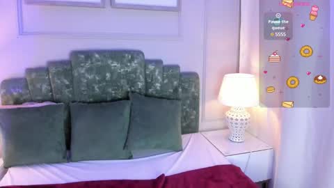 Alys  online show from December 5, 2:20 am