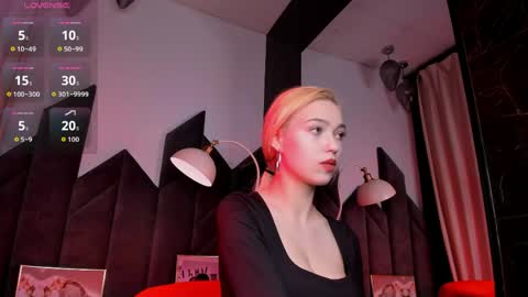 Alysia online show from May 22, 11:19 am