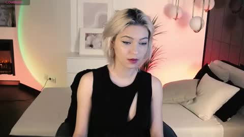 Alysia online show from October 14, 2:41 pm