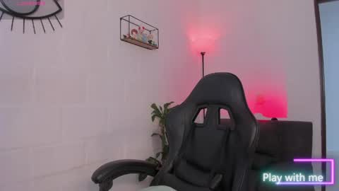 Alyson online show from May 1, 1:03 pm