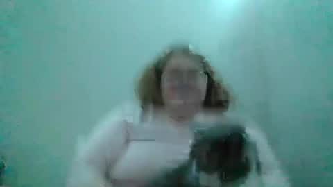 Snapshot of alyssa6960545 chatting on October 29, 11:51 pm Lily online show from October 29, 11:51 pm