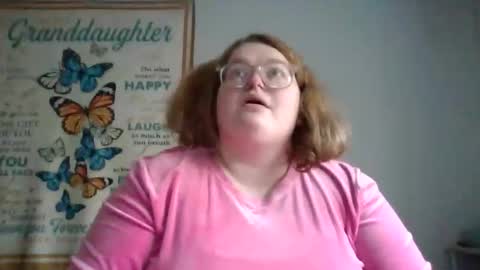 Snapshot of alyssa6960545 chatting on October 20, 1:58 pm Lily online show from October 20, 1:58 pm